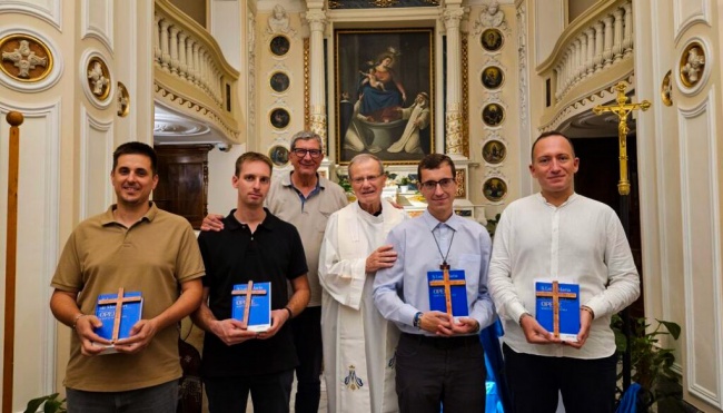 www.monfortanci.com - Misionari Monfortanci - Družba Marijina